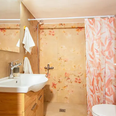 Mc4 Residences Апартаменты